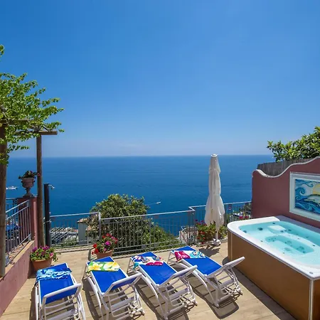 Luxury Soleluna Con Jacuzzi Villa