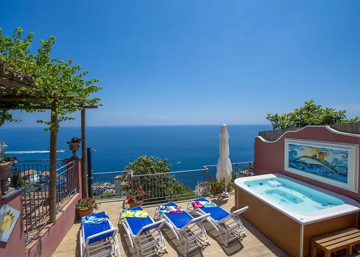 Luxury Soleluna Con Jacuzzi Villa