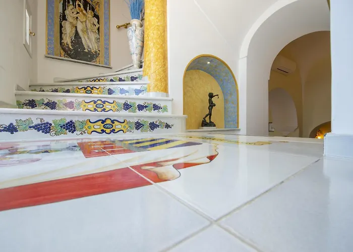 Luxury Soleluna Con Jacuzzi Villa